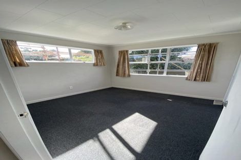 Photo of property in 6 Yates Street, Otaki Beach, Otaki, 5512
