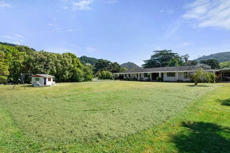 Photo of property in 5527 Masterton Castlepoint Road, Tinui, Masterton, 5889