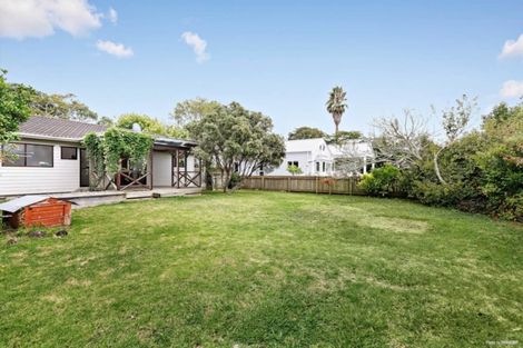 Photo of property in 18 Cherrie Road, Beachlands, Auckland, 2018