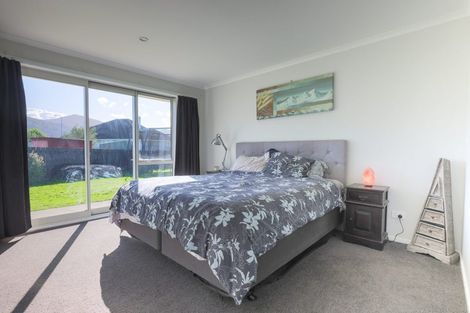 Photo of property in 4 Mckerrow Place, Featherston, 5710