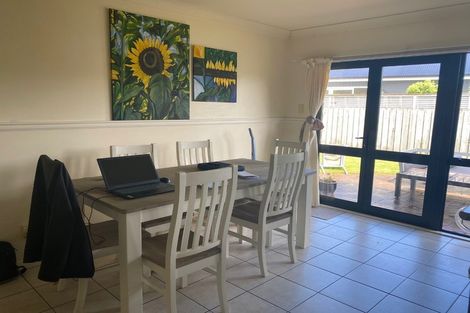Photo of property in 9 Takahe Drive, Paraparaumu Beach, Paraparaumu, 5032