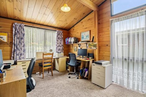 Photo of property in 222 Whangaparaoa Road, Red Beach, 0932