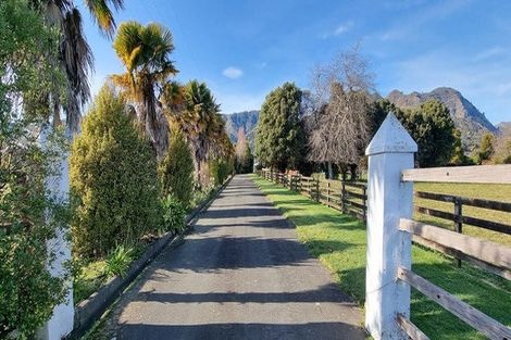 Photo of property in 648 Abel Tasman Drive, Clifton, Takaka, 7183