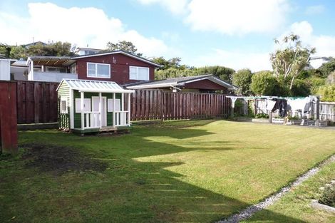 Photo of property in 15a Cypress Drive, Maungaraki, Lower Hutt, 5010