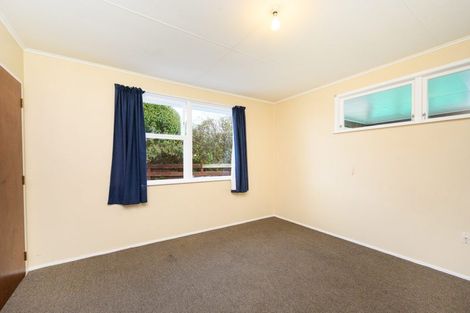 Photo of property in 98 Apollo Parade, Milson, Palmerston North, 4414