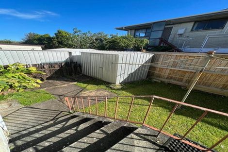 Photo of property in 1/69 Butley Drive, Farm Cove, Auckland, 2012