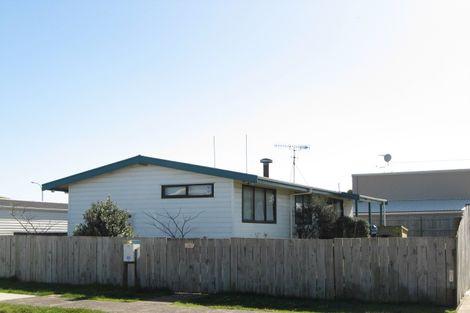 Photo of property in 6 Marlin Drive, Coastlands, Whakatane, 3120