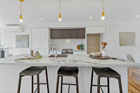 Photo of property in 45 Lynwood Road, New Lynn, Auckland, 0600