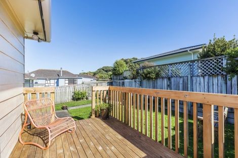 Photo of property in 110 Main Road, Titahi Bay, Porirua, 5022