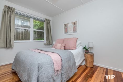 Photo of property in 14 Leona Way, Paparangi, Wellington, 6037