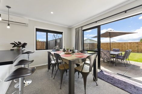 Photo of property in 1 Wescombe Grove, Feilding, 4702