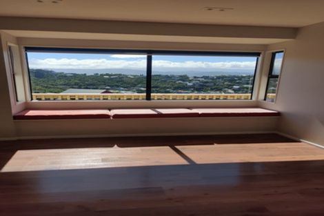 Photo of property in 96 Kaikoura Street, Maupuia, Wellington, 6022