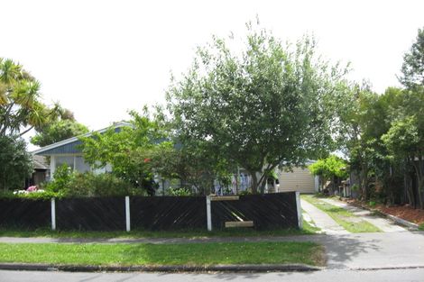 Photo of property in 21 Claymore Street, Woolston, Christchurch, 8062