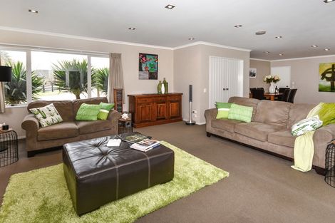 Photo of property in 5 Glencairn Place, Buckland, Pukekohe, 2677