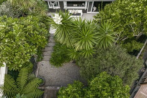 Photo of property in 20 Seabreeze Road, Narrow Neck, Auckland, 0624