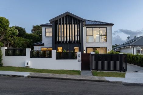 Photo of property in 12a Eric Price Avenue, Takapuna, Auckland, 0620