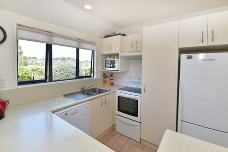 Photo of property in 13a Joydon Place, Stanmore Bay, Whangaparaoa, 0932