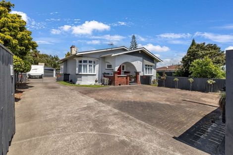 Photo of property in 404 Tremaine Avenue, Takaro, Palmerston North, 4412