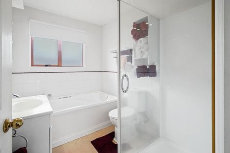 Photo of property in 30 Inwoods Road, Parklands, Christchurch, 8083