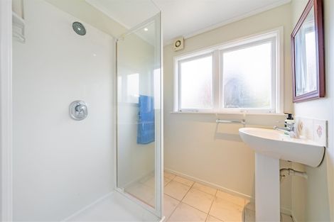 Photo of property in 8 Earlston Grove, Avalon, Lower Hutt, 5011