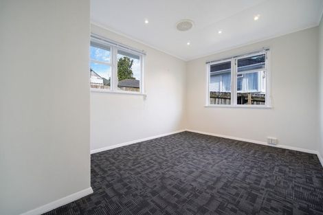Photo of property in 1/6 Greenslade Crescent, Northcote, Auckland, 0627
