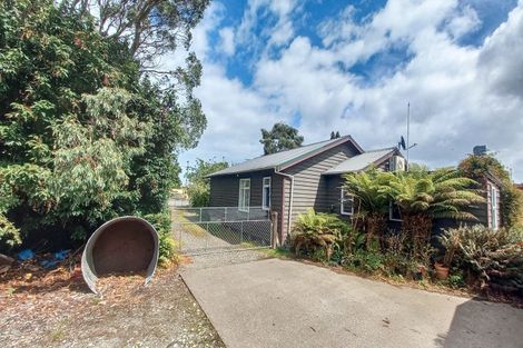 Photo of property in 14 Half Mile Road, Tuatapere, 9620