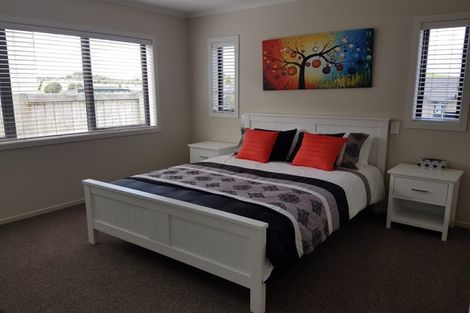 Photo of property in 8 Kilbryde Crescent, Pokeno, 2402