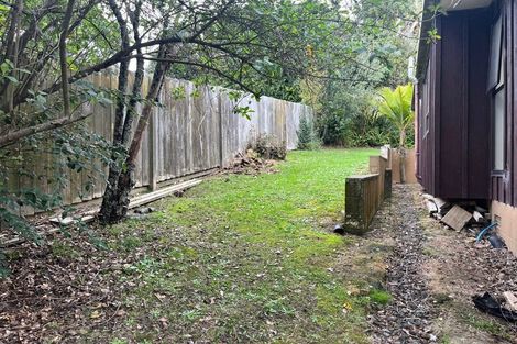 Photo of property in 2/4 Lyons Avenue, Murrays Bay, Auckland, 0630