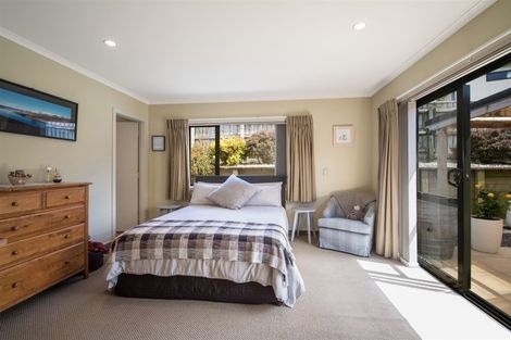 Photo of property in 6 Aotea Drive, Aotea, Porirua, 5024