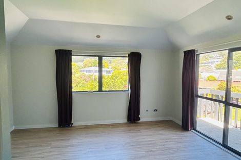Photo of property in 12a Redwood Avenue, Tawa, Wellington, 5028