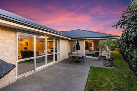 Photo of property in 51 Carradale Avenue, Broomfield, Christchurch, 8042