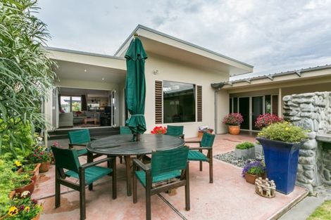 Photo of property in 305 Church Road, Greenmeadows, Napier, 4112