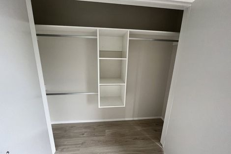 Photo of property in 28b Halberg Street, Glenfield, Auckland, 0629