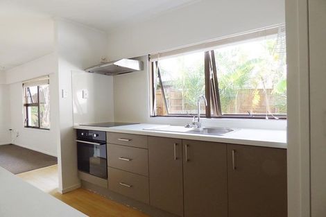 Photo of property in 3/59 Norwood Road, Bayswater, Auckland, 0622