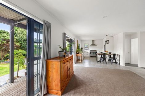 Photo of property in 49 Matakana Valley Road, Matakana, Warkworth, 0985