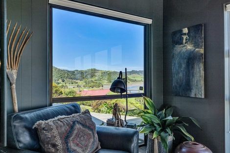Photo of property in 69 North Street, Mokau, 4376