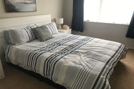 Photo of property in 4 Edgecombe Court, Roslyn, Palmerston North, 4414