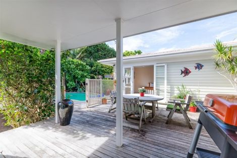 Photo of property in 25 Catalina Crescent, Forrest Hill, Auckland, 0620