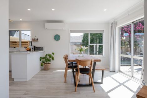 Photo of property in 33 Heath Street, St Andrews, Hamilton, 3200