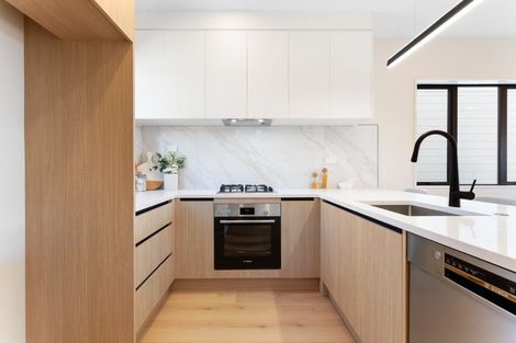 Photo of property in 12 Greenbrier Street, Westgate, 0814