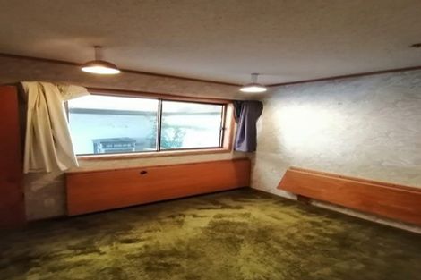 Photo of property in 118 Pupuke Road, Hillcrest, Auckland, 0627