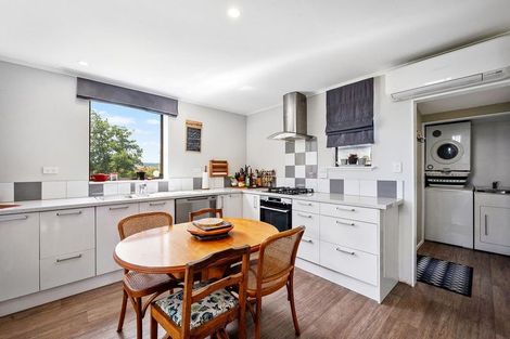Photo of property in 28a Te Moau Avenue, Parakai, 0830