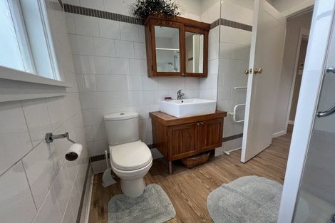 Photo of property in 19 Aorangi Road, Bryndwr, Christchurch, 8053