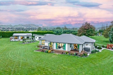 Photo of property in 150 Te Aute Road, Havelock North, 4130