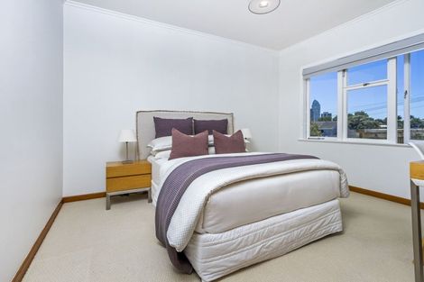 Photo of property in 10 Spencer Terrace, Hauraki, Auckland, 0622