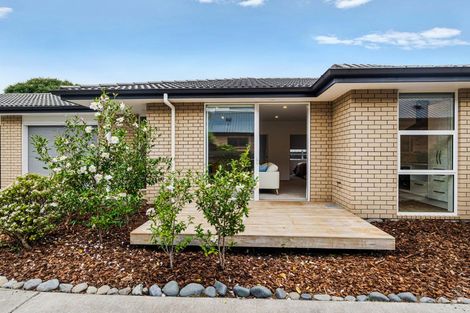 Photo of property in 16b Elizabeth Street, Orewa, 0931