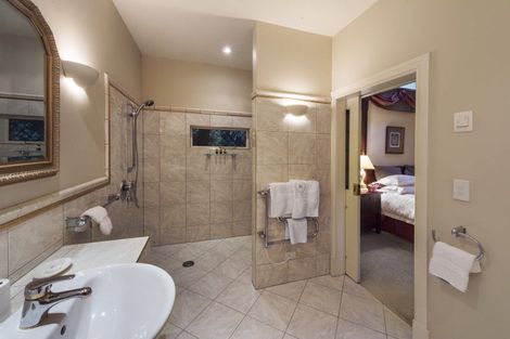 Photo of property in Greenmantle, 214 Main Road North, Otaihanga, Paraparaumu, 5036