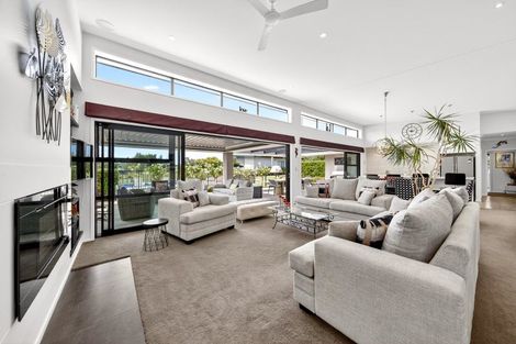 Photo of property in 9 Campbell Drive, Martinborough, 5711