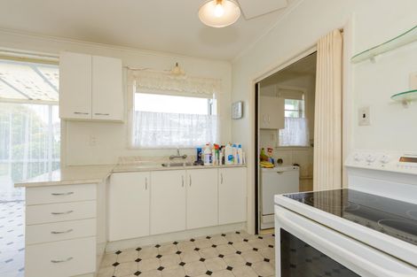 Photo of property in 12 Birmingham Street, Takaro, Palmerston North, 4412