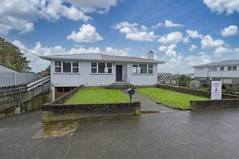 Photo of property in 303 High Street, Eltham, 4322